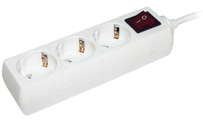 Удлинитель  IEK WYP10-16-03-03-ZK-N 1082209