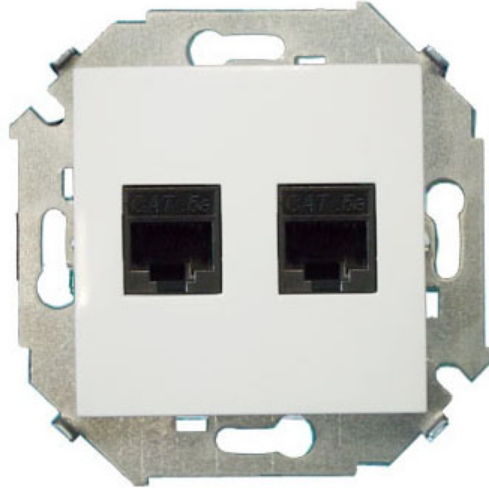 Розетка  Simon 1591552-030 571878