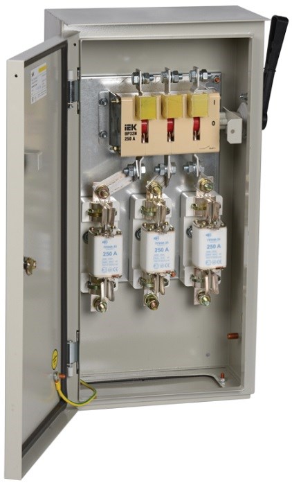 Ящик  IEK YARP-250-74-54 1153172